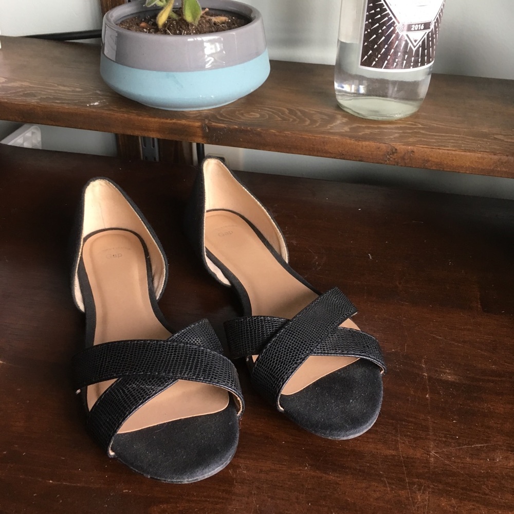 Gap Flats